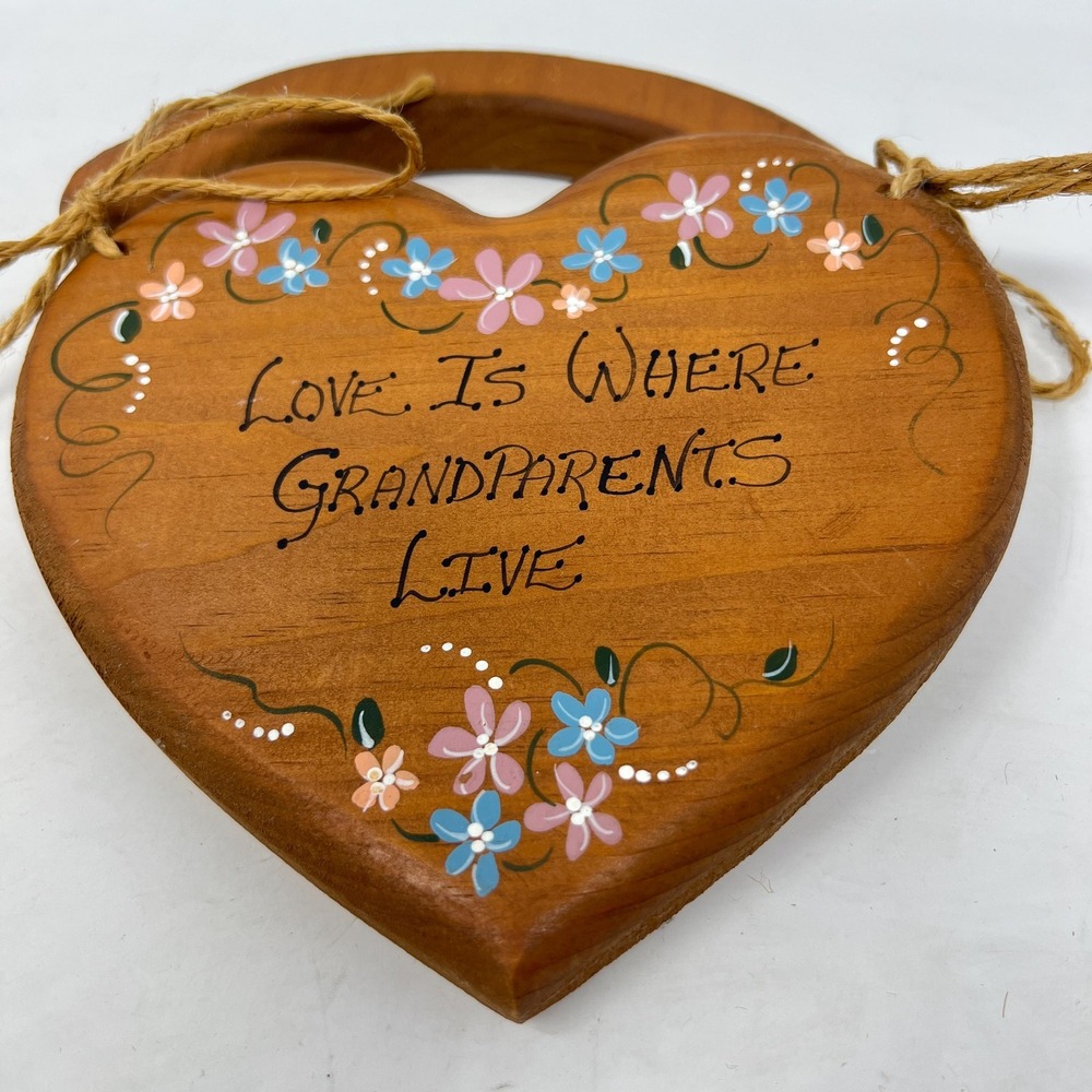 Vintage Wood Painted Heart "Grandparents" Hanging Wall Decor Cottagecore Country - Picture 2 of 8
